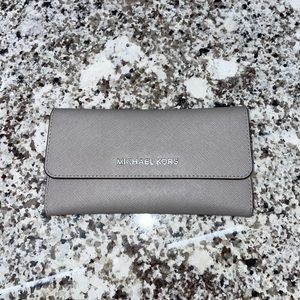 Michael Kors Wallet in Gray